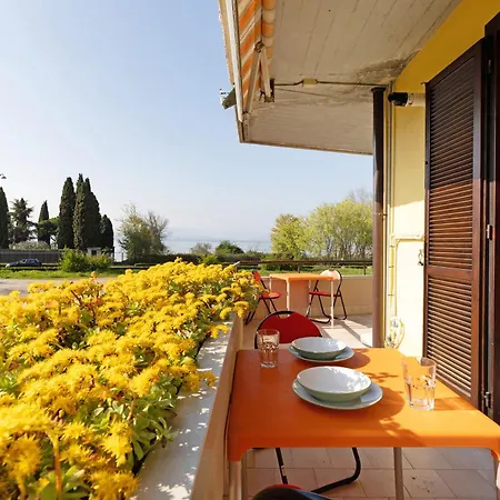 Brezza Del Apartment Desenzano del Garda